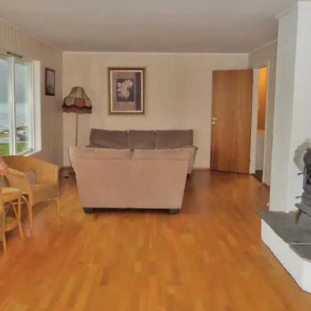 Lovely Home In Eidfjord With Wifi *